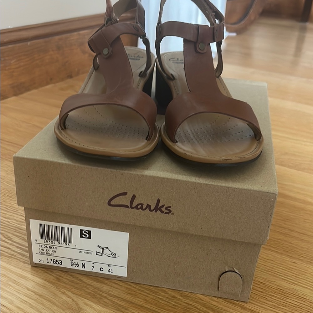 Clarks Brown Leather Sandals 9.5N